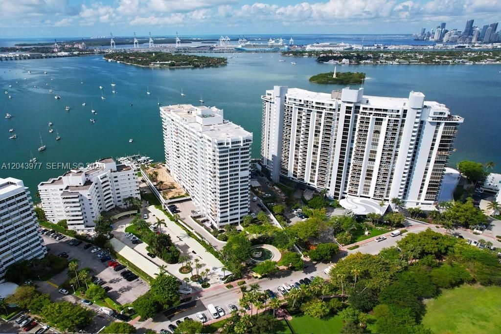 11 Island Ave , Unit 1712, Miami Beach, FL 33139 Photo