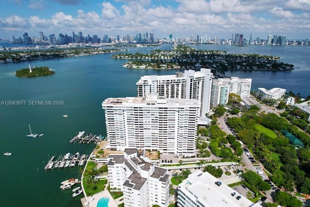 11 Island Ave , Unit 1712, Miami Beach, FL 33139 Photo