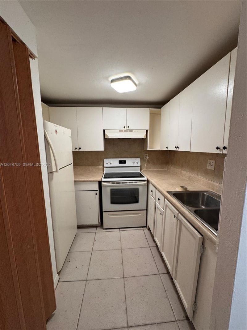 1756 NW 55th Ave, Unit 101, Lauderhill, FL 33313 Photo