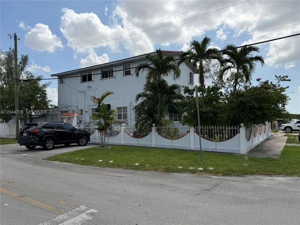 101 E 51st Pl, Hialeah, FL 33013