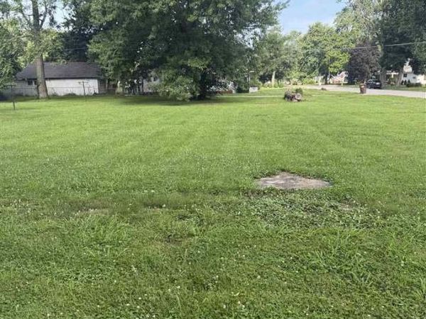 513 S 7th Street, Clinton, IN 47842