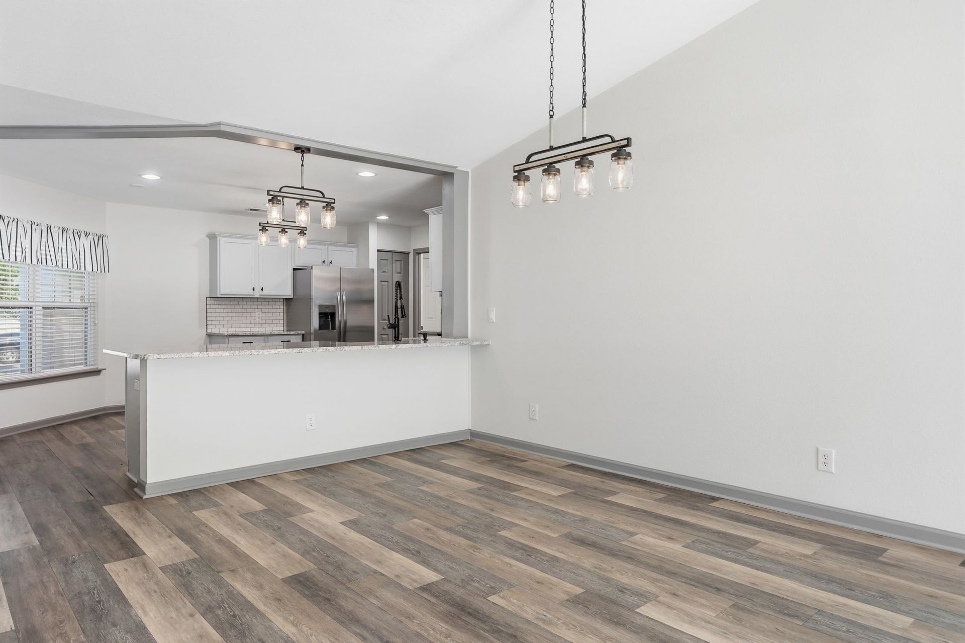 1019 Bonita Loop Photo 11