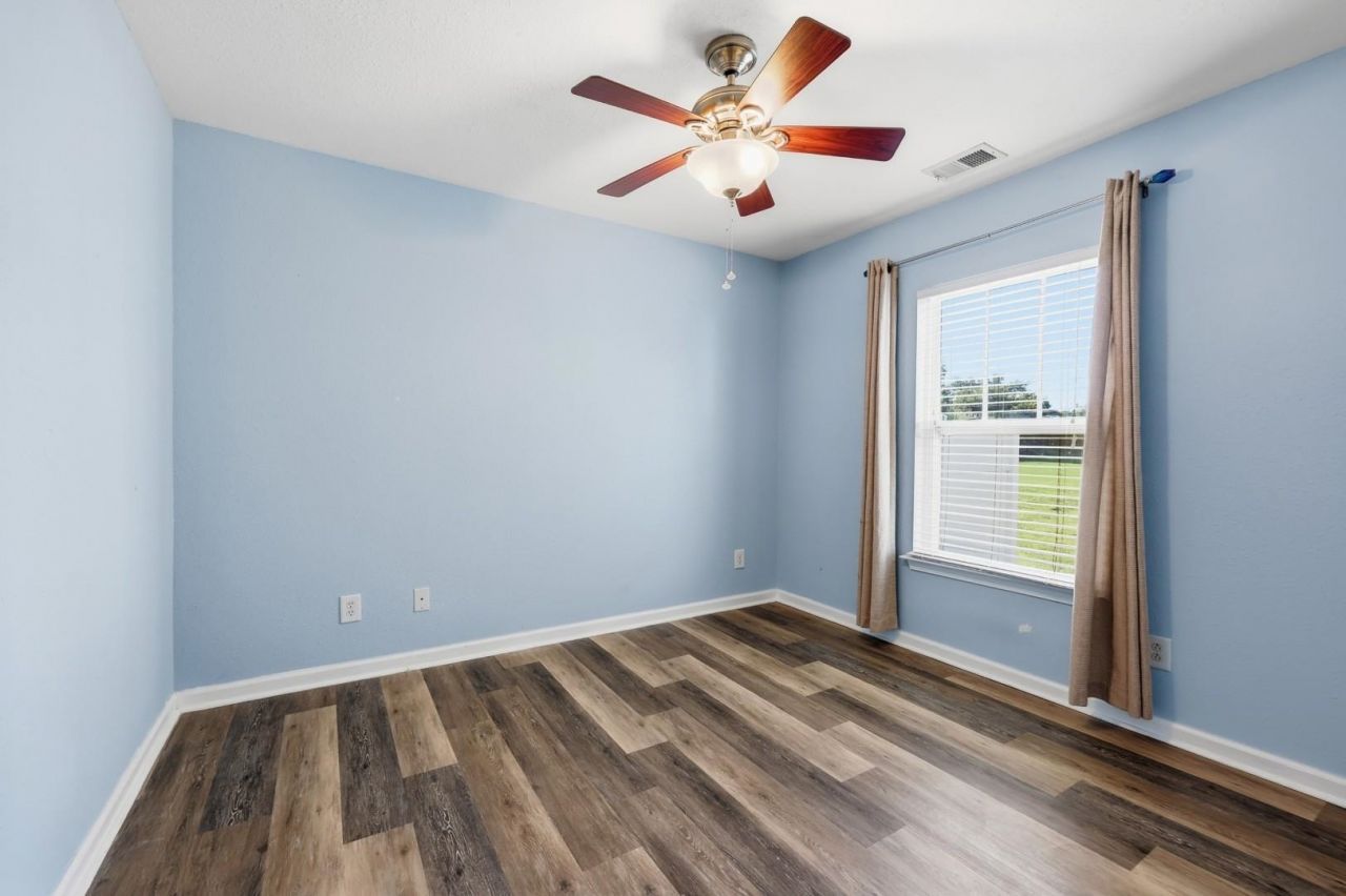 1019 Bonita Loop Photo 18