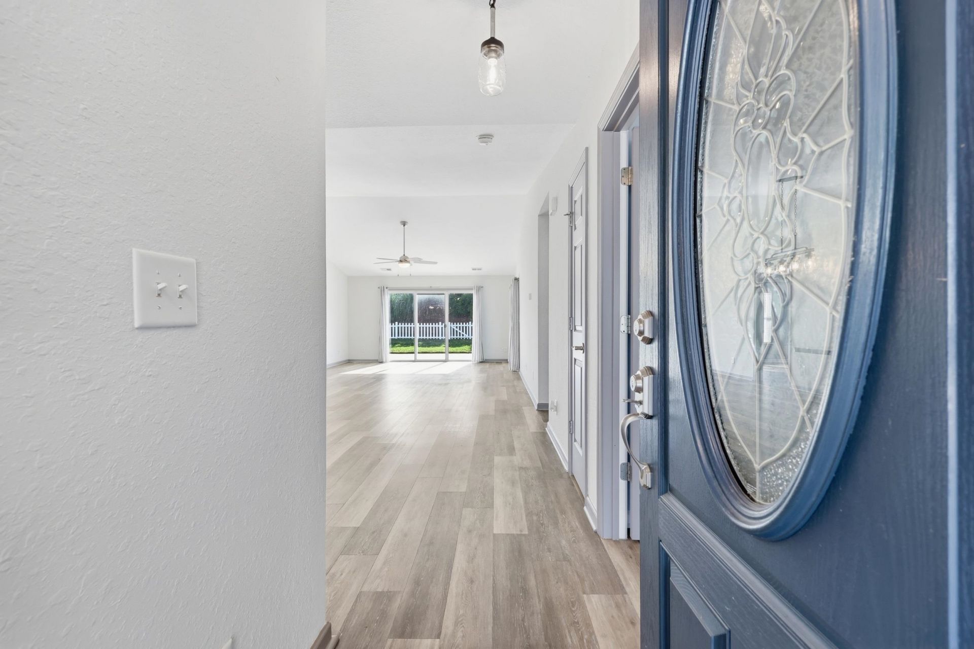 1019 Bonita Loop Photo 4