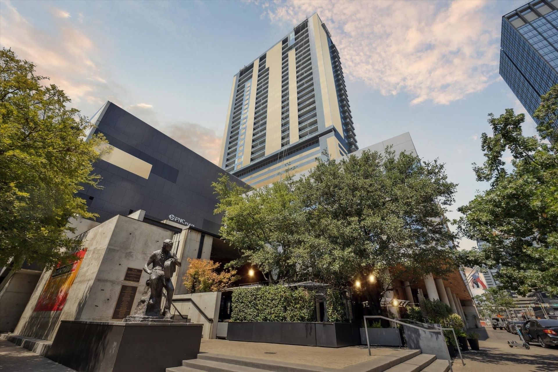 210 Lavaca St, Unit 1802, Austin, TX 78701 Main Photo