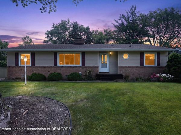 2106 Byrnes Road, Lansing, MI 48906