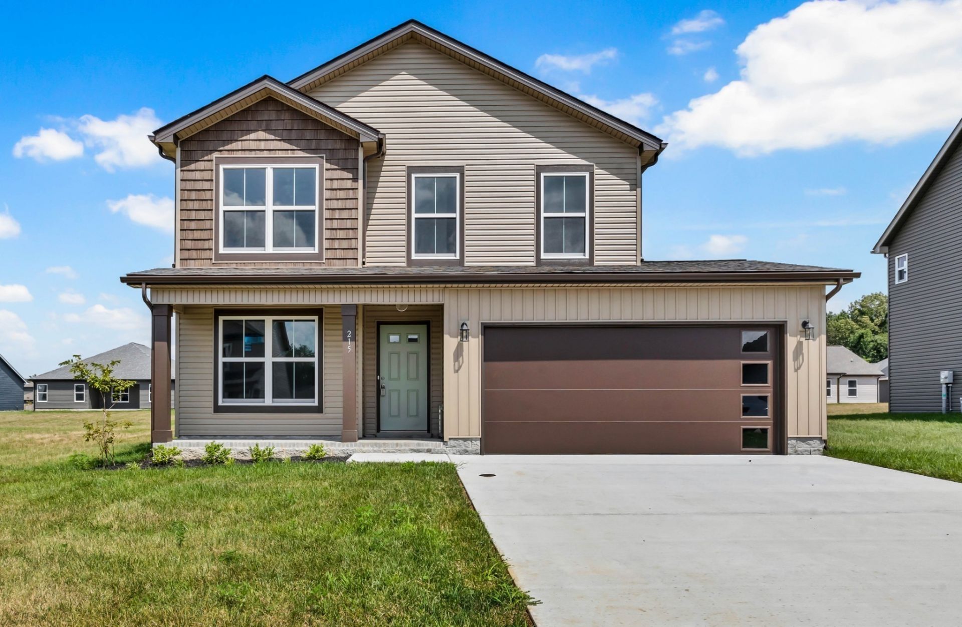 215 Donegal Dr, Clarksville, TN 37042 Main Photo