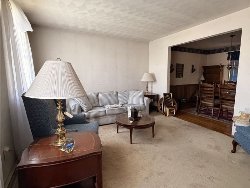 685 E Main Street, East Palestine, OH 44413 Photo 8
