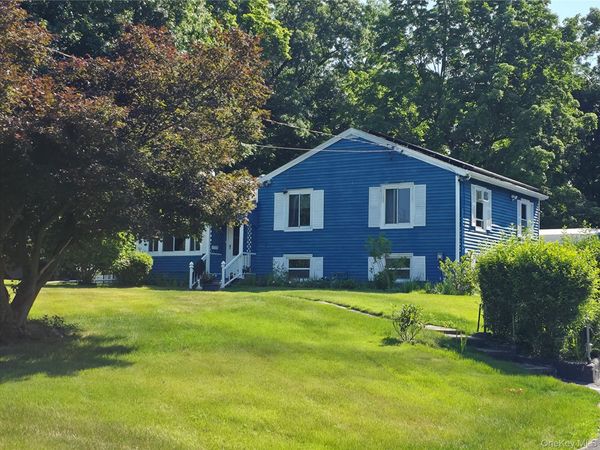 6 Morehouse Road , Poughkeepsie, NY 12603