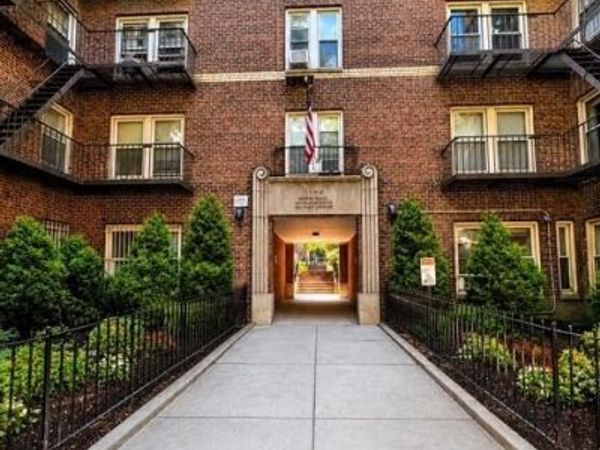 48-20 44th Street, Unit 4C, Woodside, NY 11377