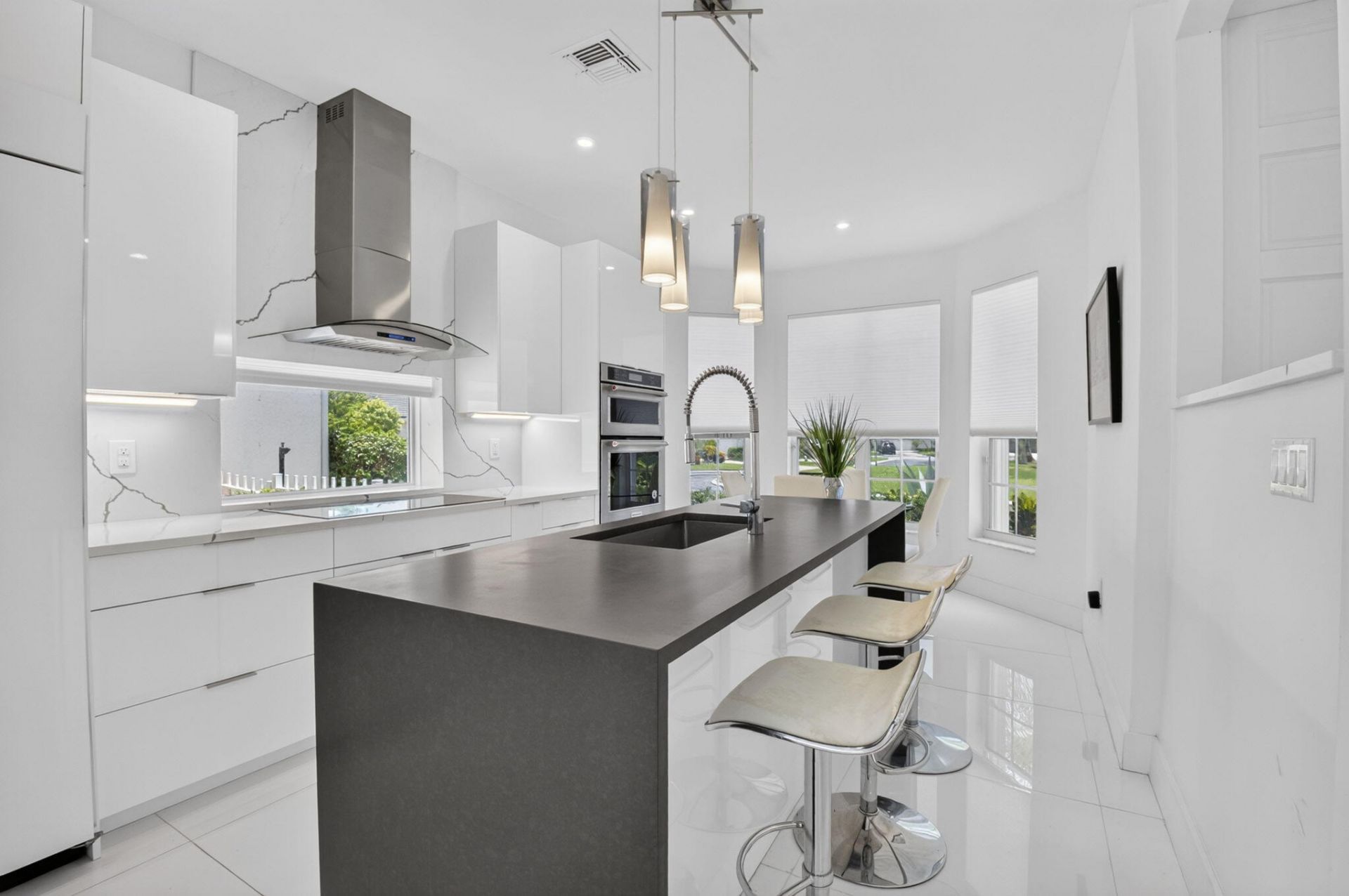 5835 NW 42nd Terrace, Boca Raton, FL 33496 Photo