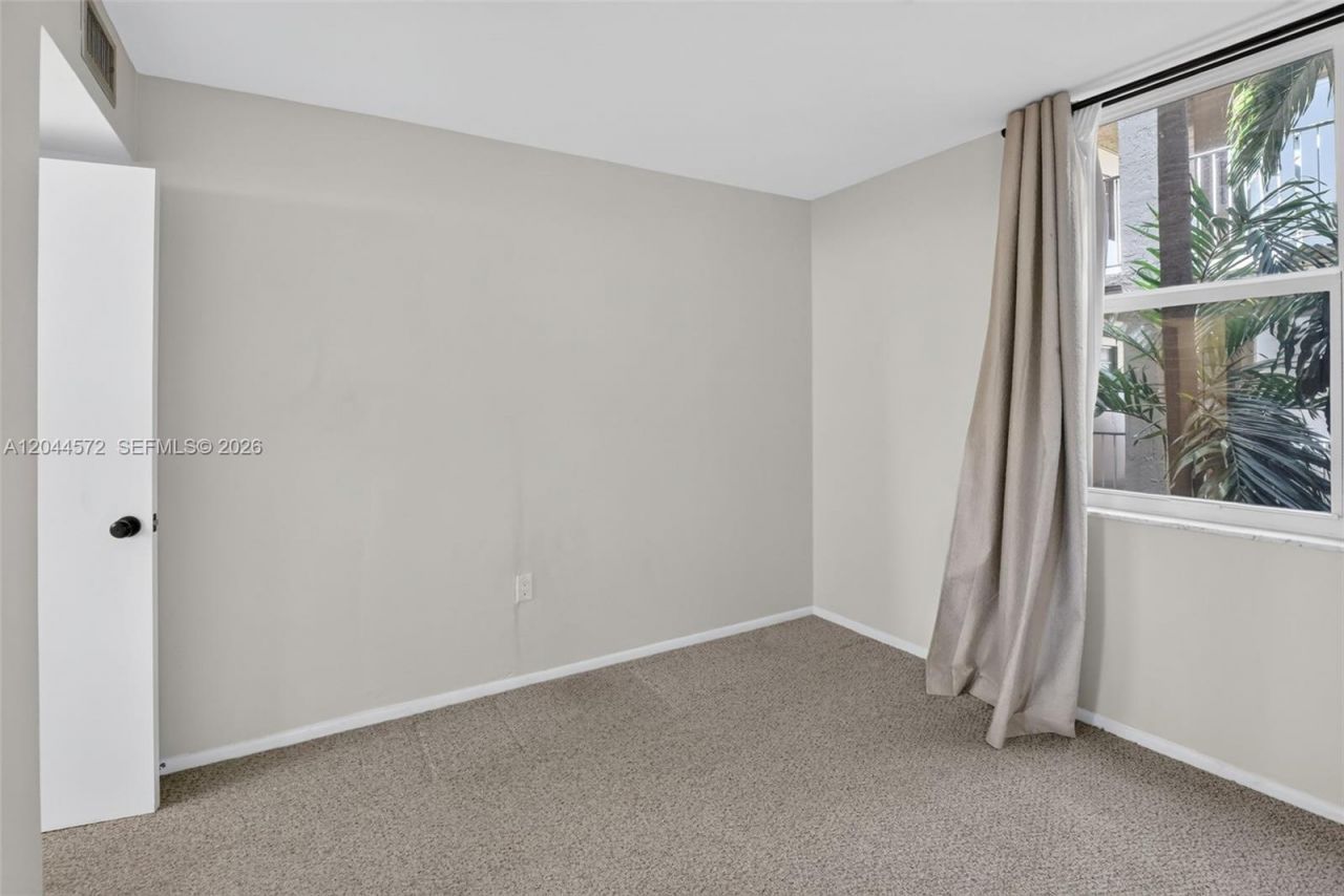 9410 Tangerine Pl, Unit 204, Davie, FL 33324 Photo