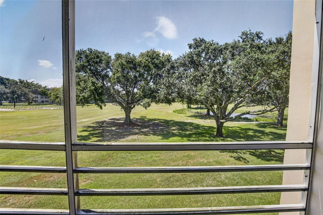 9410 Tangerine Pl, Unit 204, Davie, FL 33324 Photo