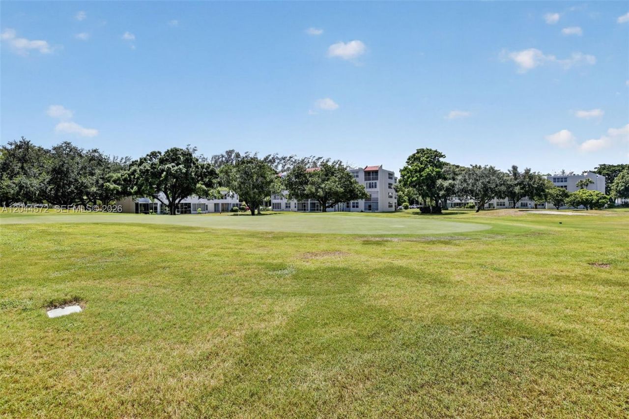 9410 Tangerine Pl, Unit 204, Davie, FL 33324 Photo