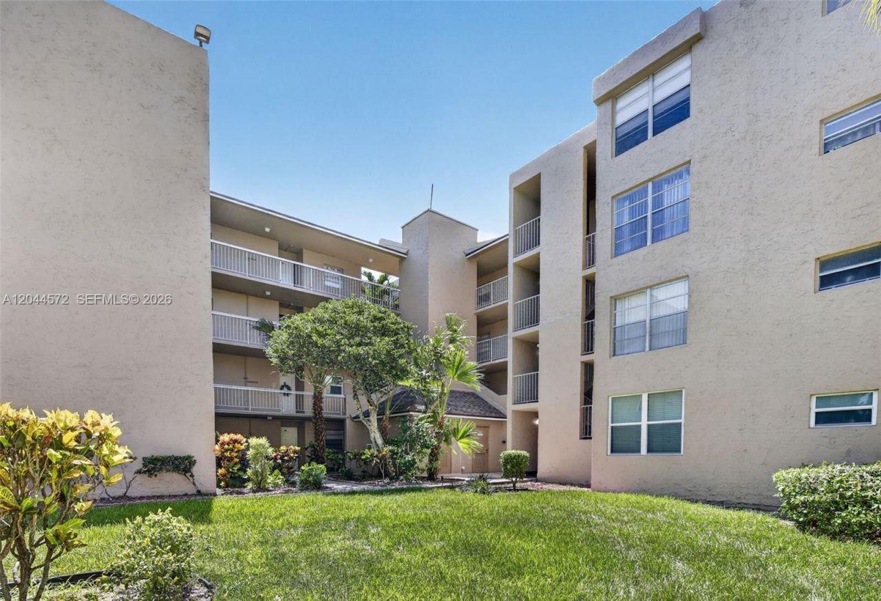 9410 Tangerine Pl, Unit 204, Davie, FL 33324 Photo