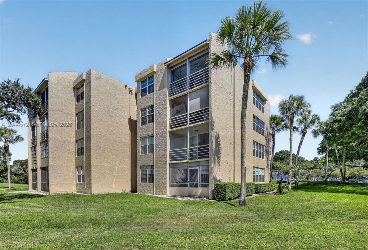 9410 Tangerine Pl, Unit 204, Davie, FL 33324 Photo