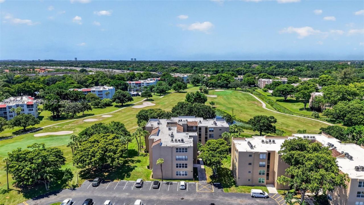 9410 Tangerine Pl, Unit 204, Davie, FL 33324 Photo