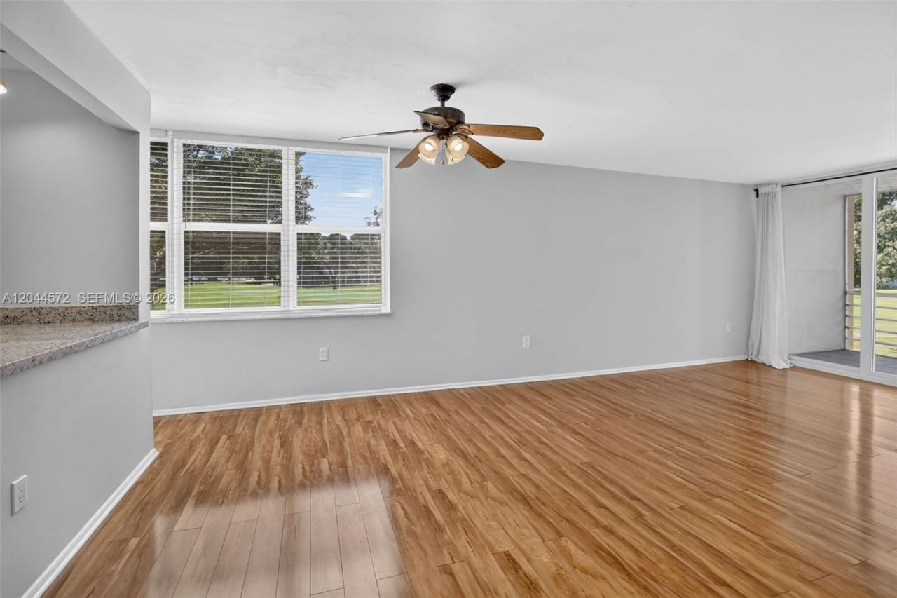 9410 Tangerine Pl, Unit 204, Davie, FL 33324 Photo