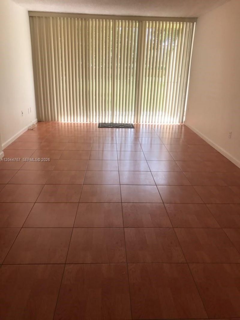 110 Fontainebleau Blvd, Unit 101, Miami, FL 33172 Photo