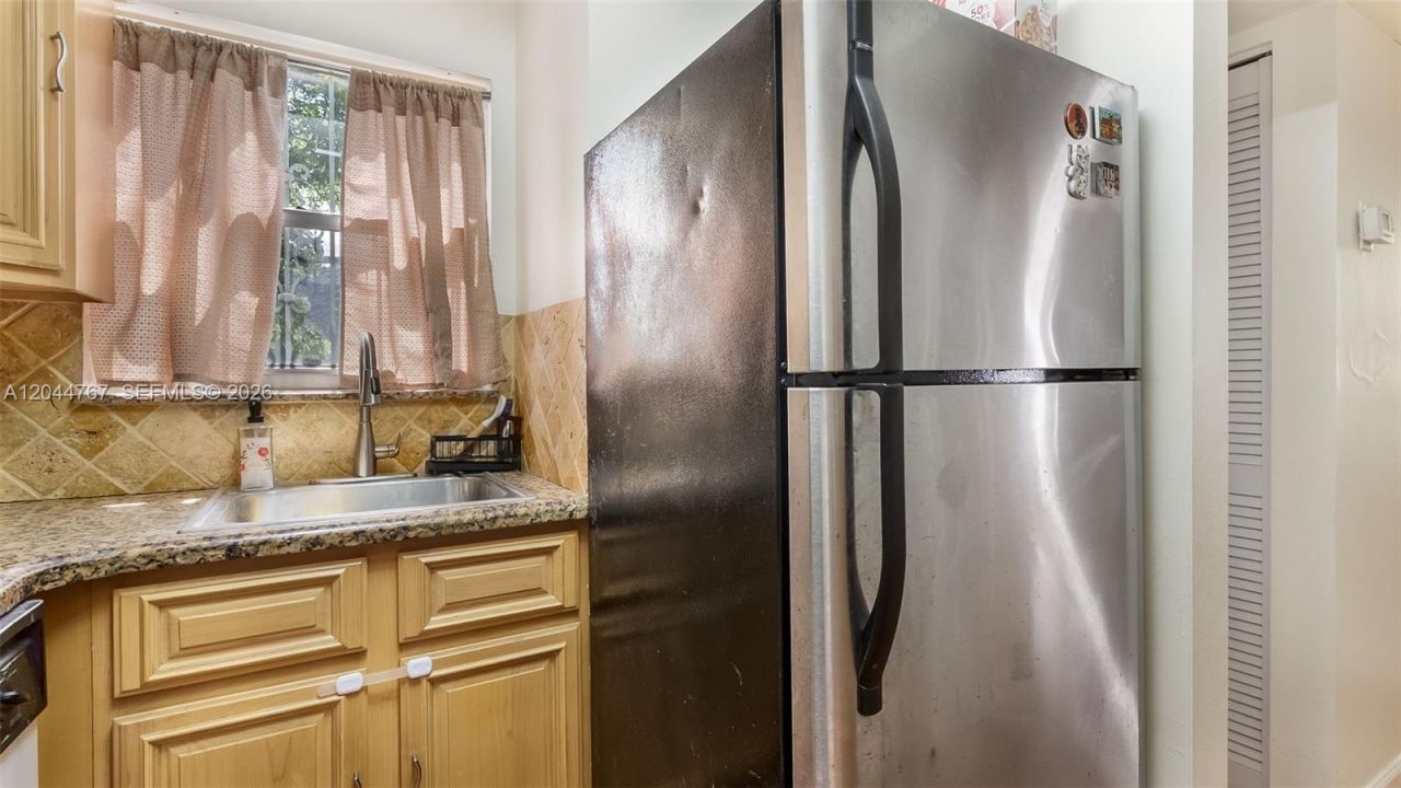 110 Fontainebleau Blvd, Unit 101, Miami, FL 33172 Photo