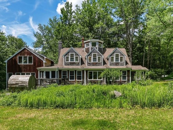 7 Sundown, Goshen, MA 01096