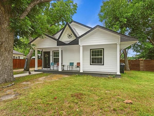 211 N Main Street, Crandall, TX 75114