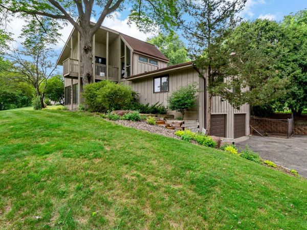 15024 Highland Trail, Minnetonka, MN 55345