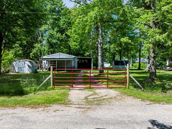 1632 Birch Drive, Lake, MI 48632