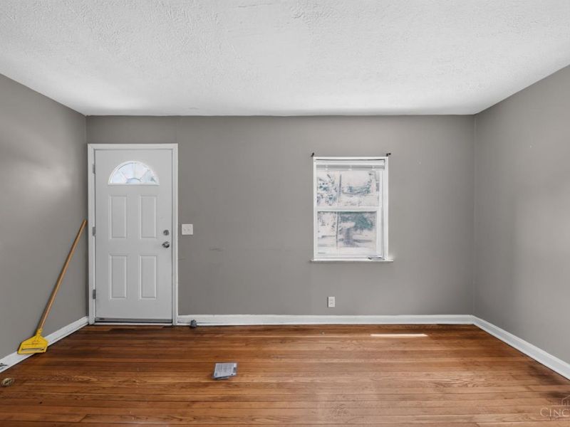 5804 Argus Road, Cincinnati, OH 45224 Photo 3