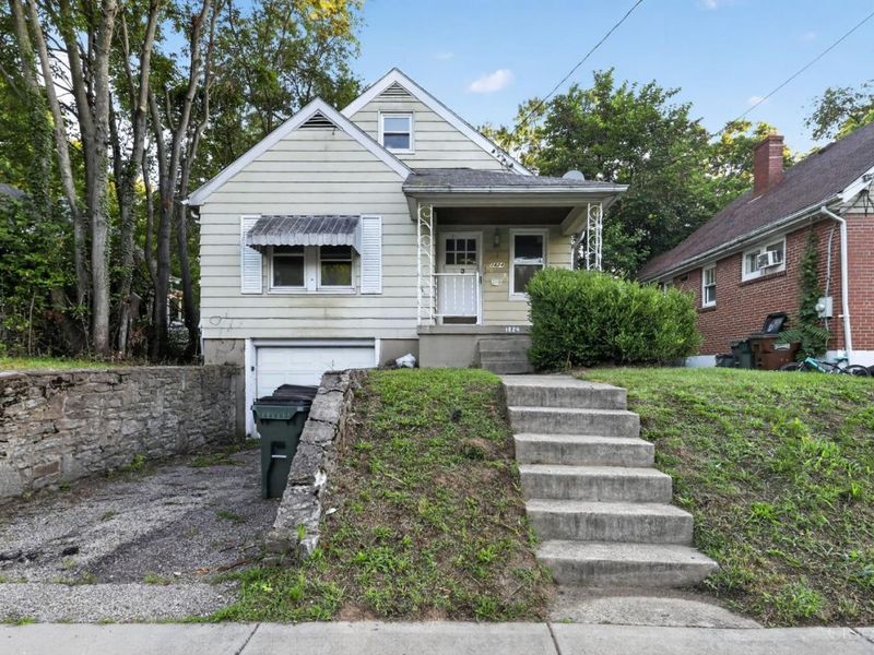 1824 Sterling Avenue, North College Hill, OH 45239 Photo 2
