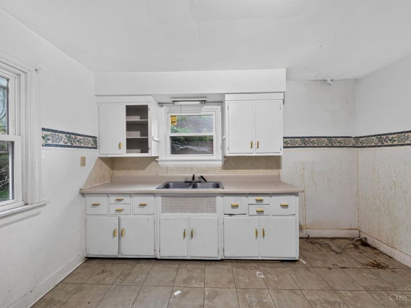 1824 Sterling Avenue, North College Hill, OH 45239 Photo 5