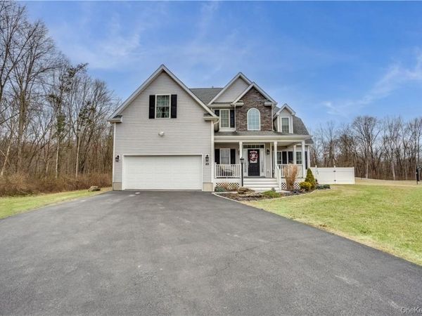 1 Deerwood Drive , Hopewell Junction, NY 12533