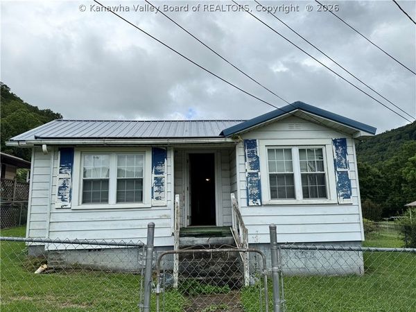 58 Carlton Lane, Seth, WV 25181