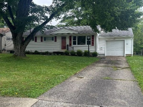 2715 Rexford Road , Youngstown, OH 44511
