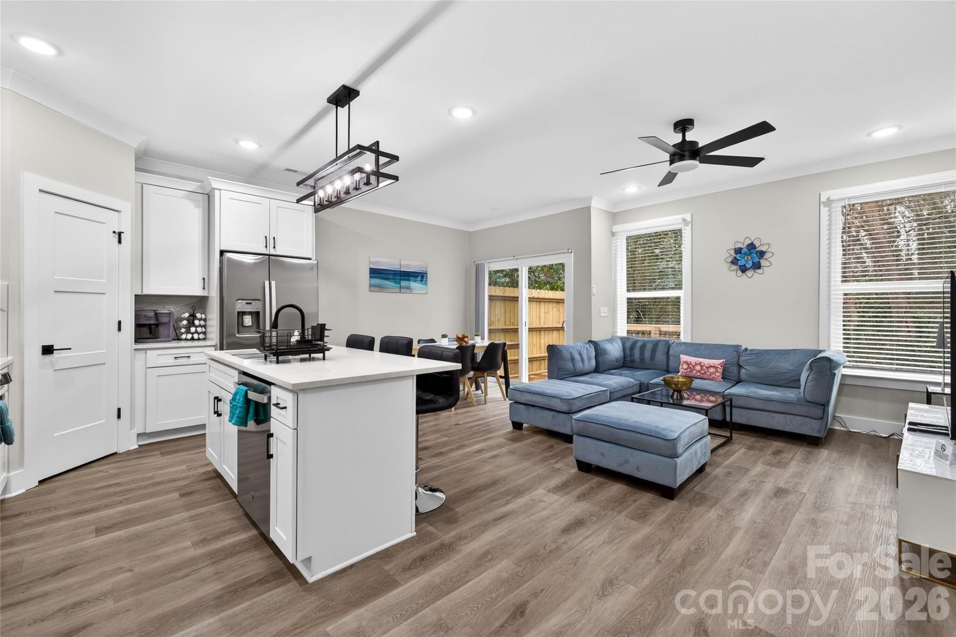 1935 St Mark Street, Charlotte, NC 28216 Main Photo