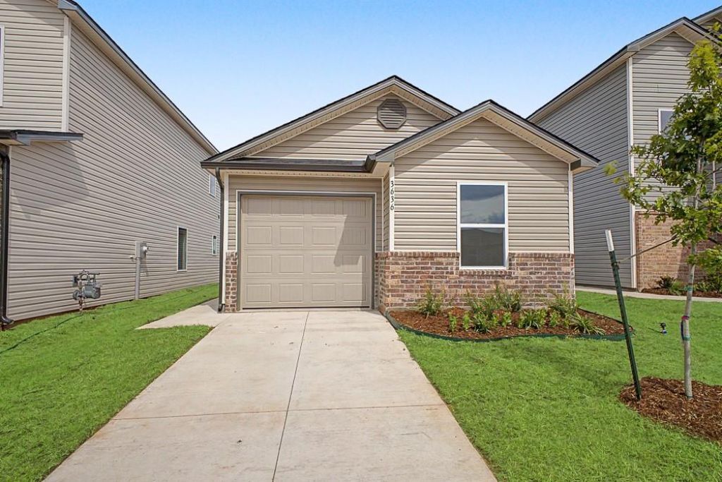 3604 Maggie Road, Mustang, OK 73064 Main Photo