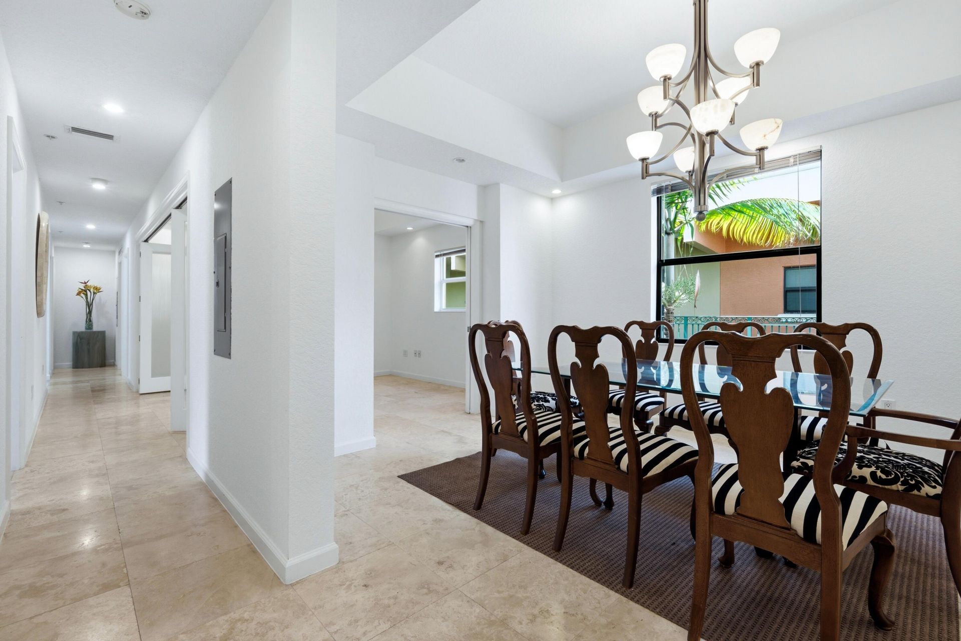 1640 Presidential Way, Unit 501, West Palm Beach, FL 33401 Photo