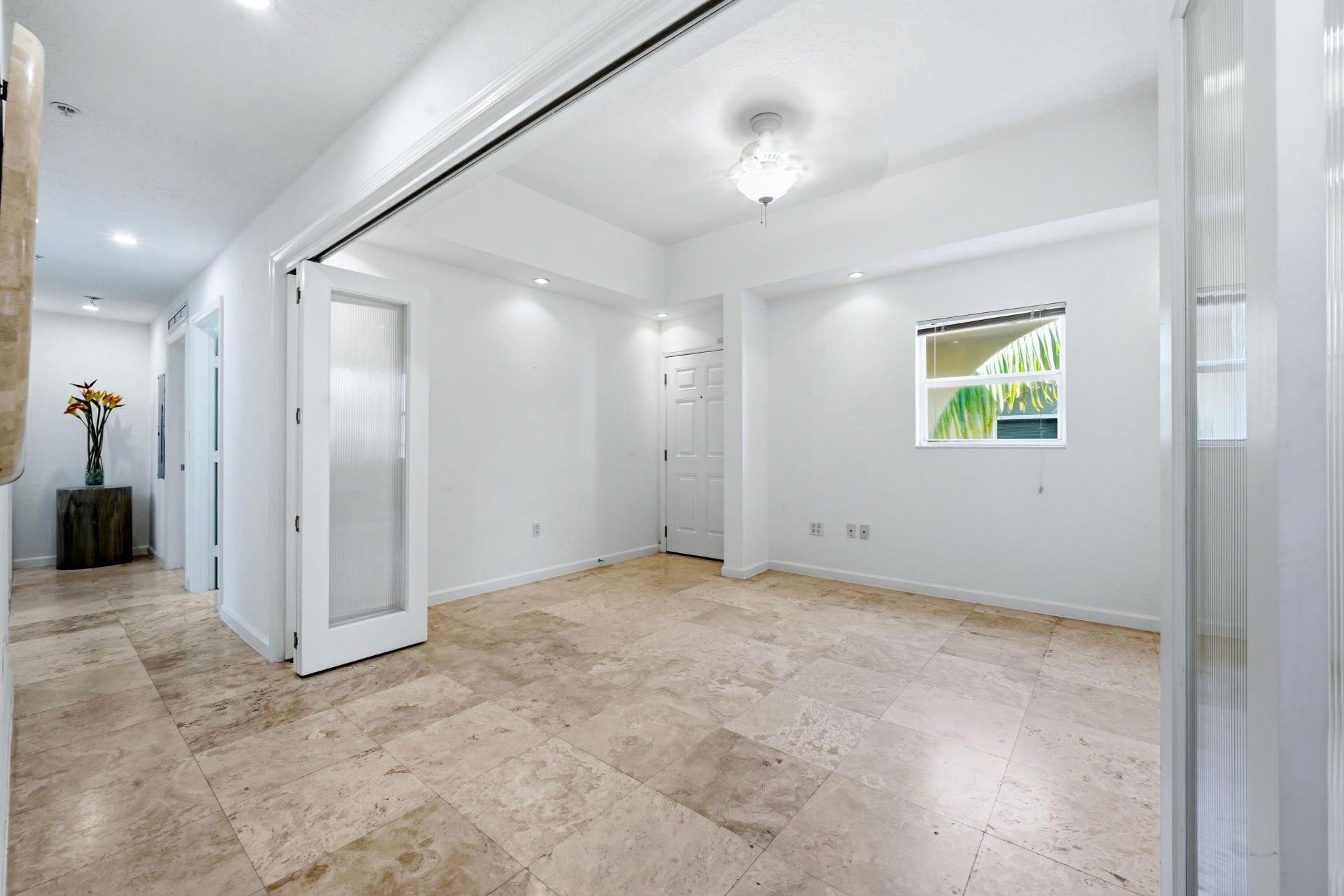 1640 Presidential Way, Unit 501, West Palm Beach, FL 33401 Photo