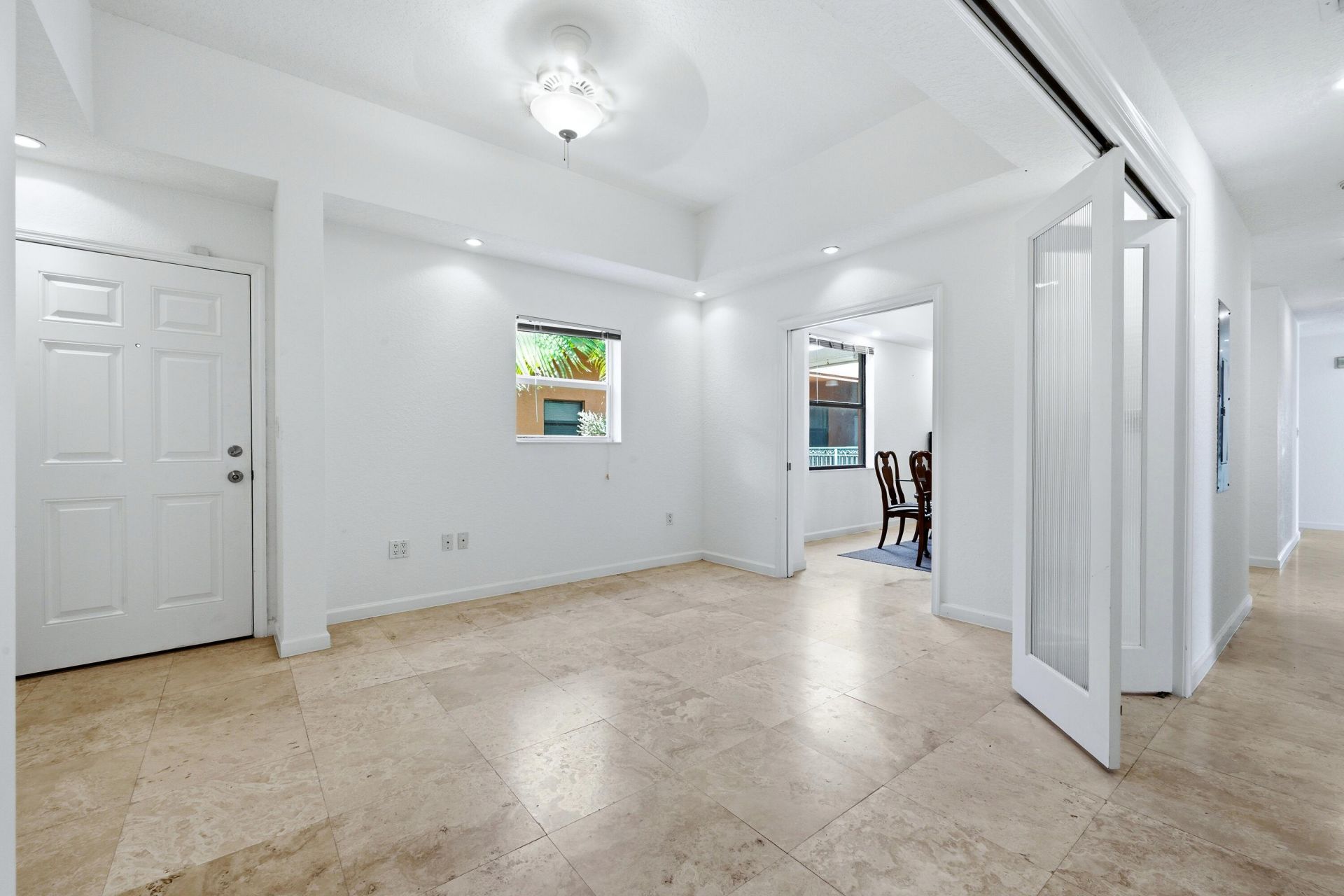 1640 Presidential Way, Unit 501, West Palm Beach, FL 33401 Photo
