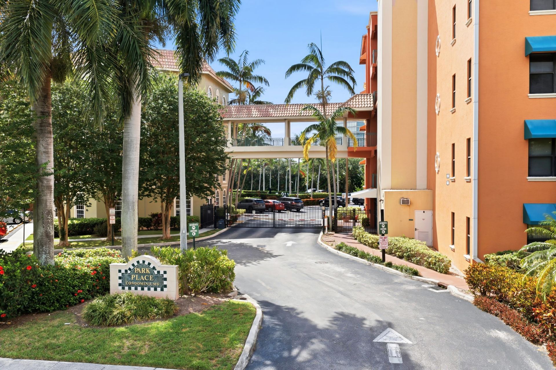 1640 Presidential Way, Unit 501, West Palm Beach, FL 33401 Photo
