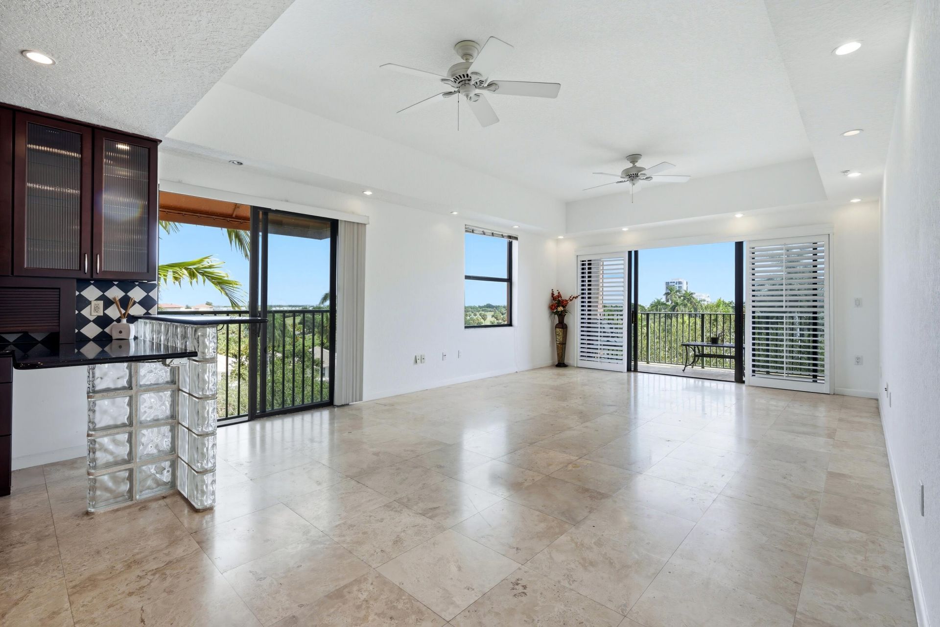 1640 Presidential Way, Unit 501, West Palm Beach, FL 33401 Photo