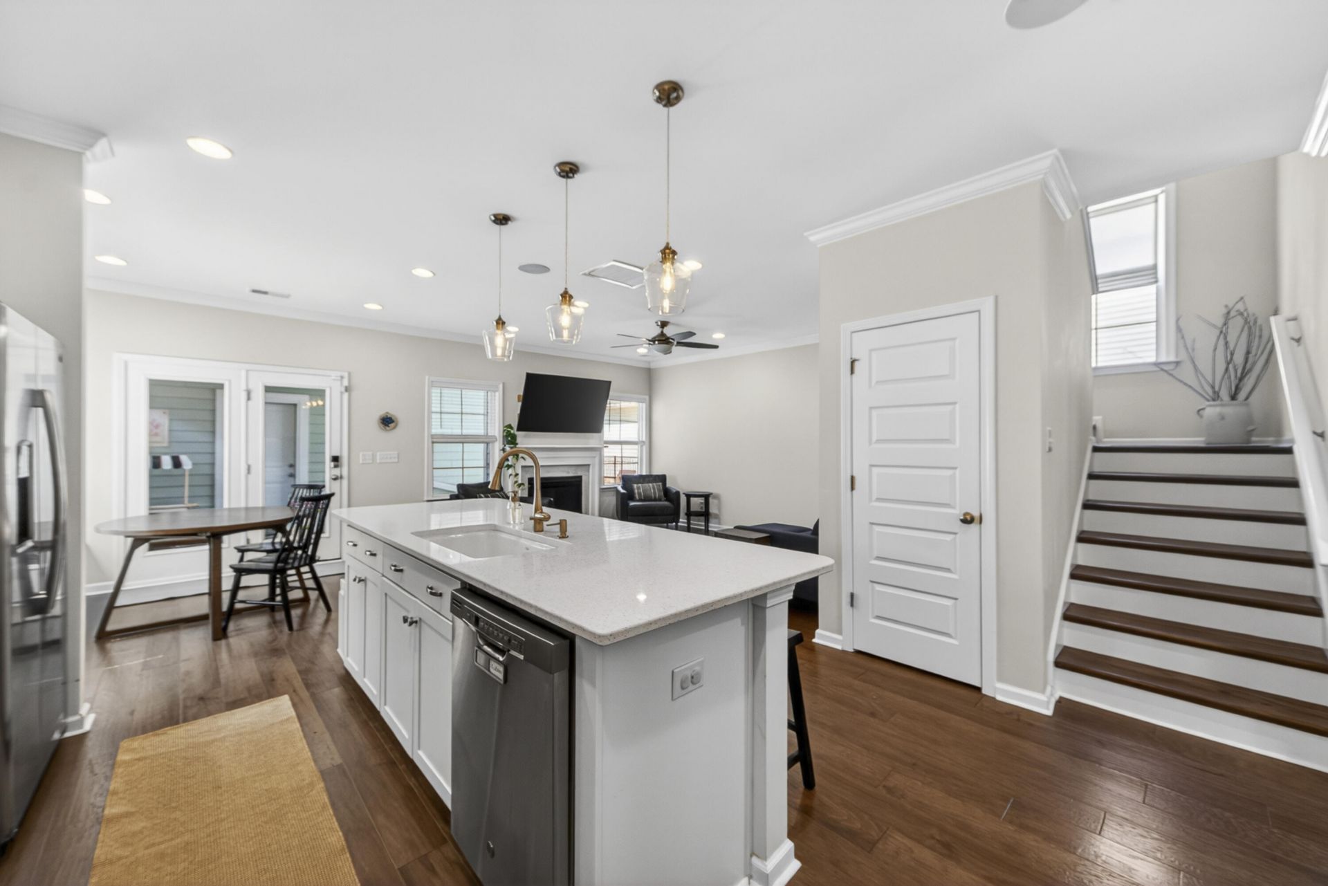 2321 Town Woods Road Photo 13