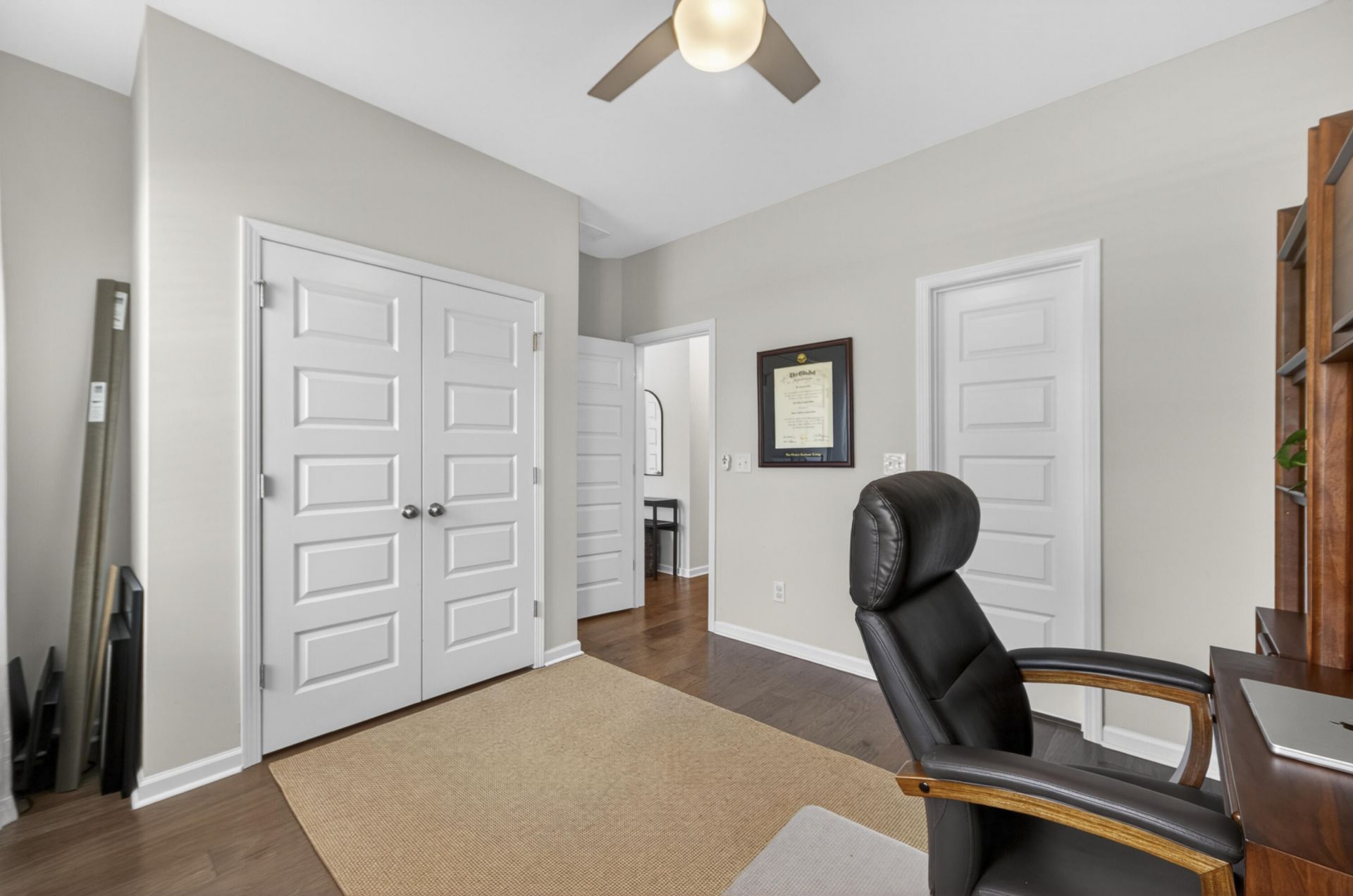 2321 Town Woods Road Photo 7