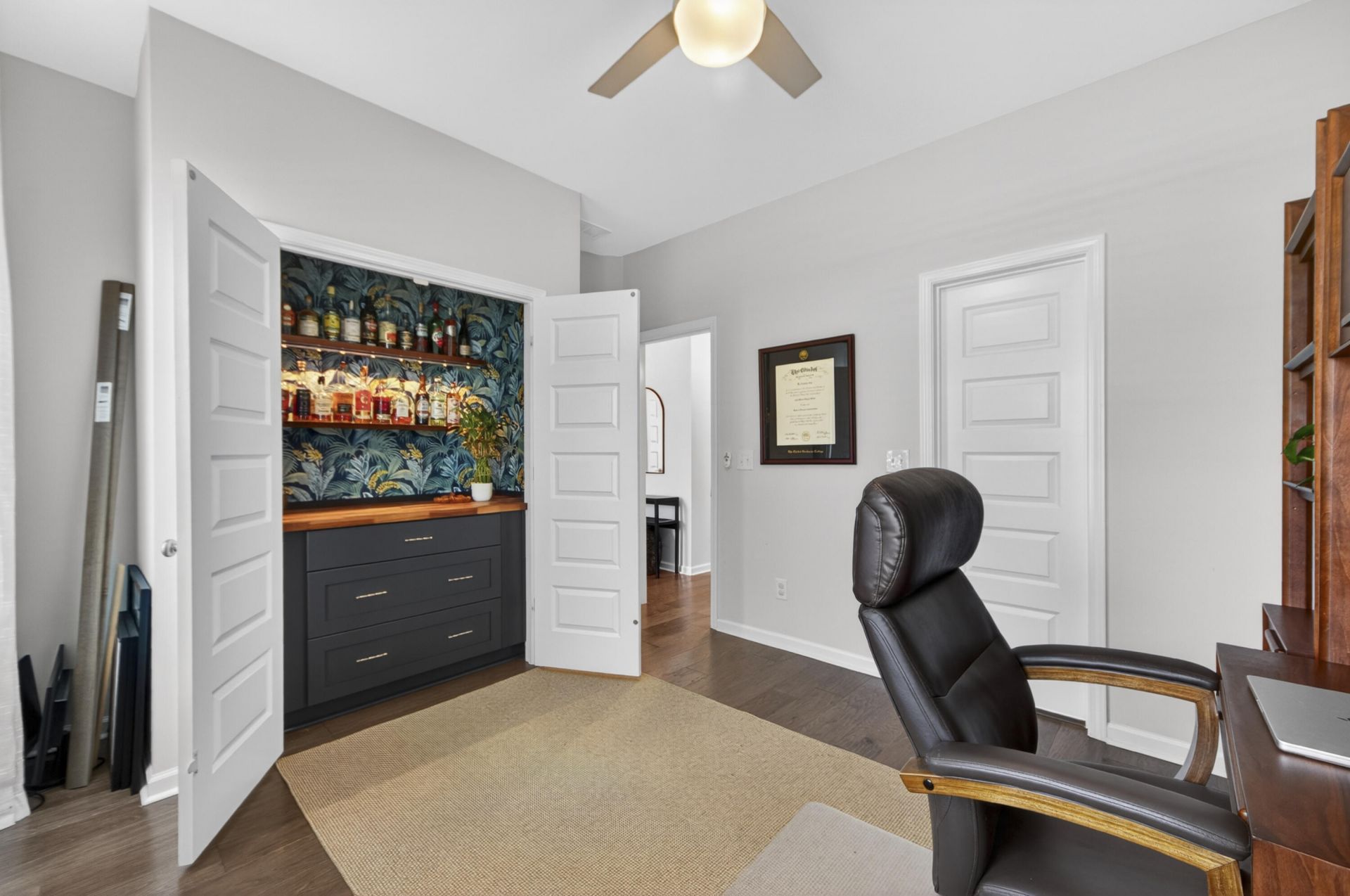 2321 Town Woods Road Photo 8
