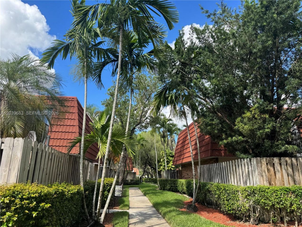 721 NW Nw 99th Cir, Unit 721, Plantation, FL 33324 Photo