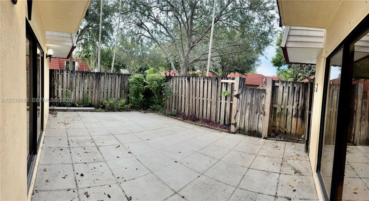 721 NW Nw 99th Cir, Unit 721, Plantation, FL 33324 Photo