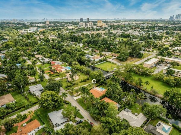 200 NW 86th St, El Portal, FL 33150