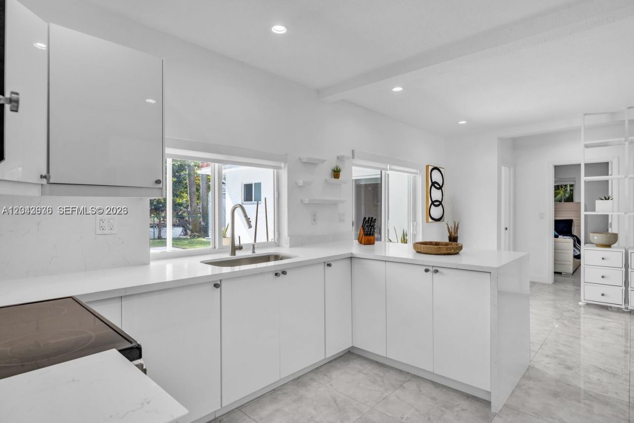 200 NW 86th St , El Portal, FL 33138 Photo