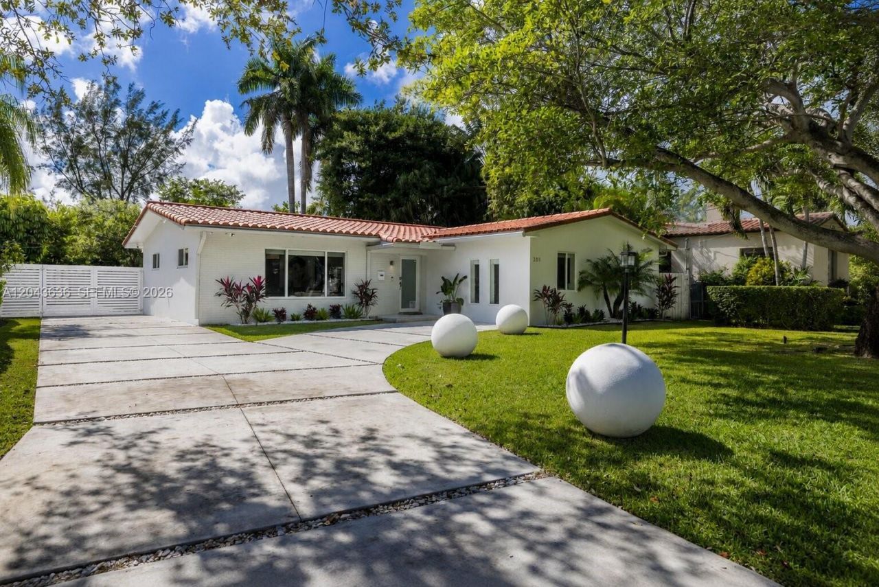 200 NW 86th St , El Portal, FL 33138 Photo