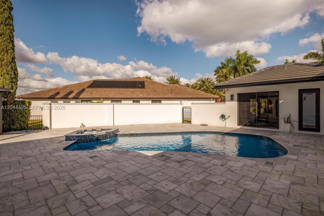 3910 SW 186th Ter, Miramar, FL 33029 Photo